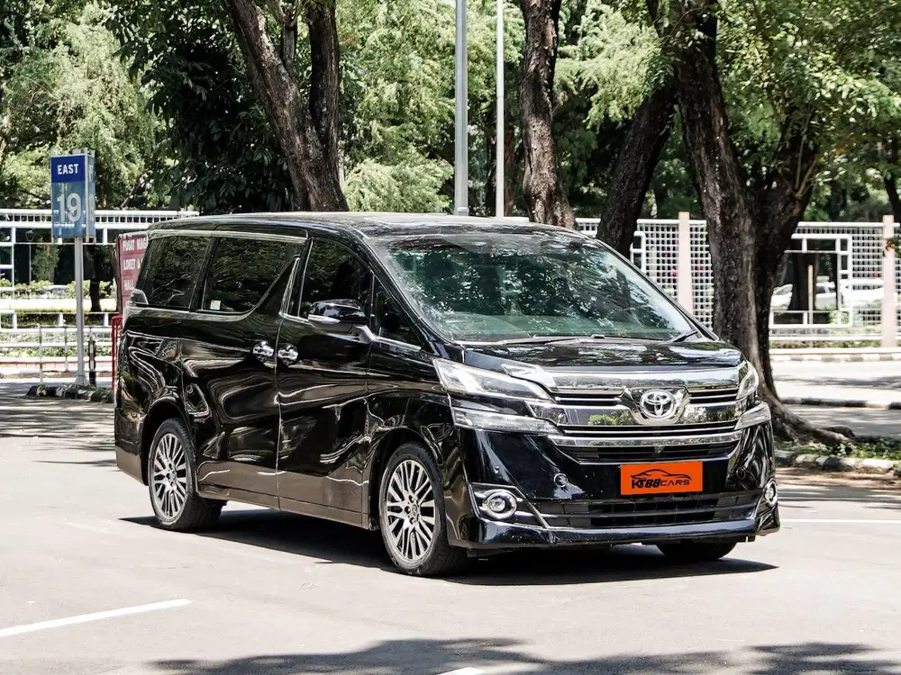 TOYOTA VELLFIRE 2.5 G (PILOT SEAT) MATIC HITAM 2017