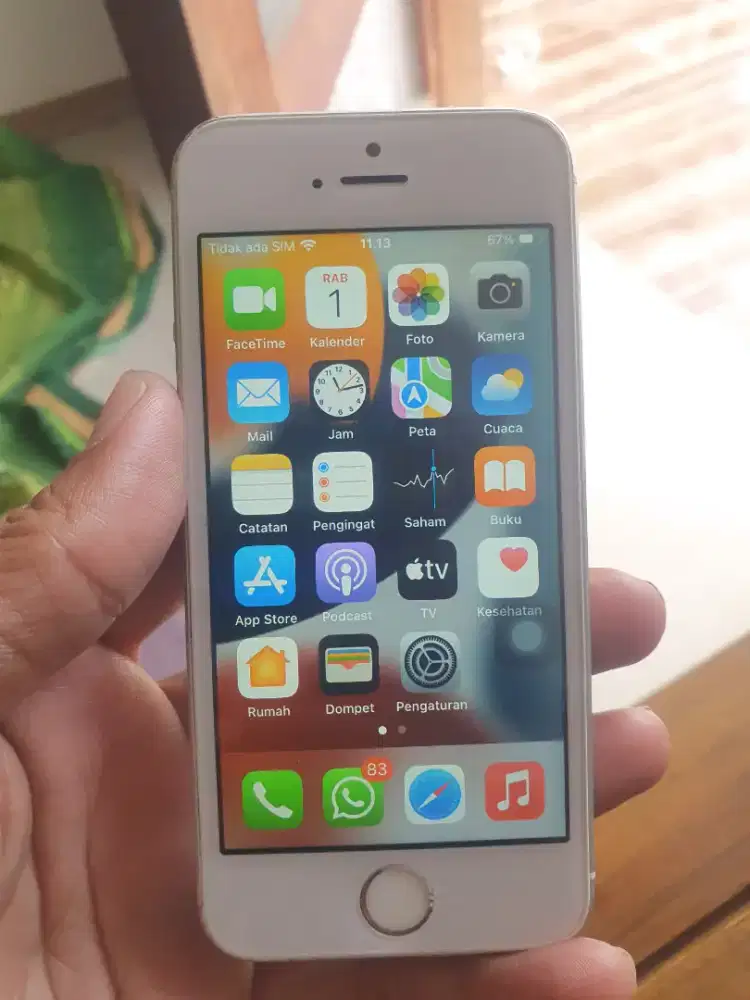 Iphone 5 SE gen 1 hp langka