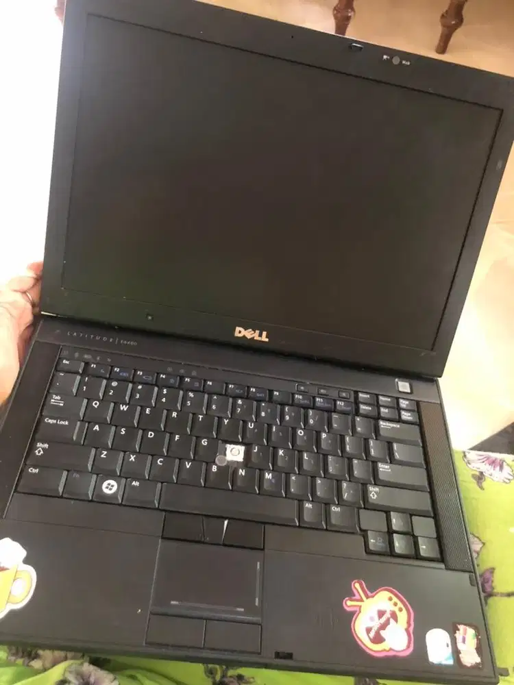 Laptop dell tipe E6400