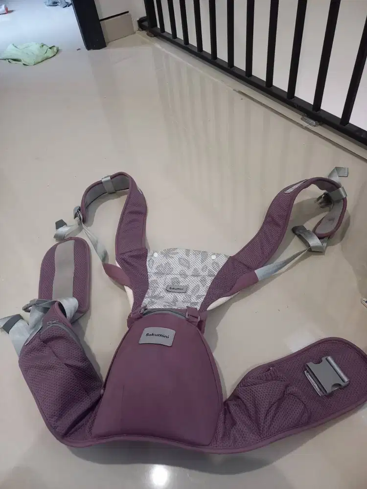 Preloved Hipseat Sakumini