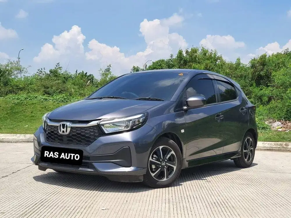 KM 2755  Honda New Brio Satya 1.2 E AT 2024 Abu