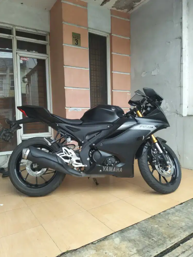 Dijual Yamaha R15 Hitam 2025
