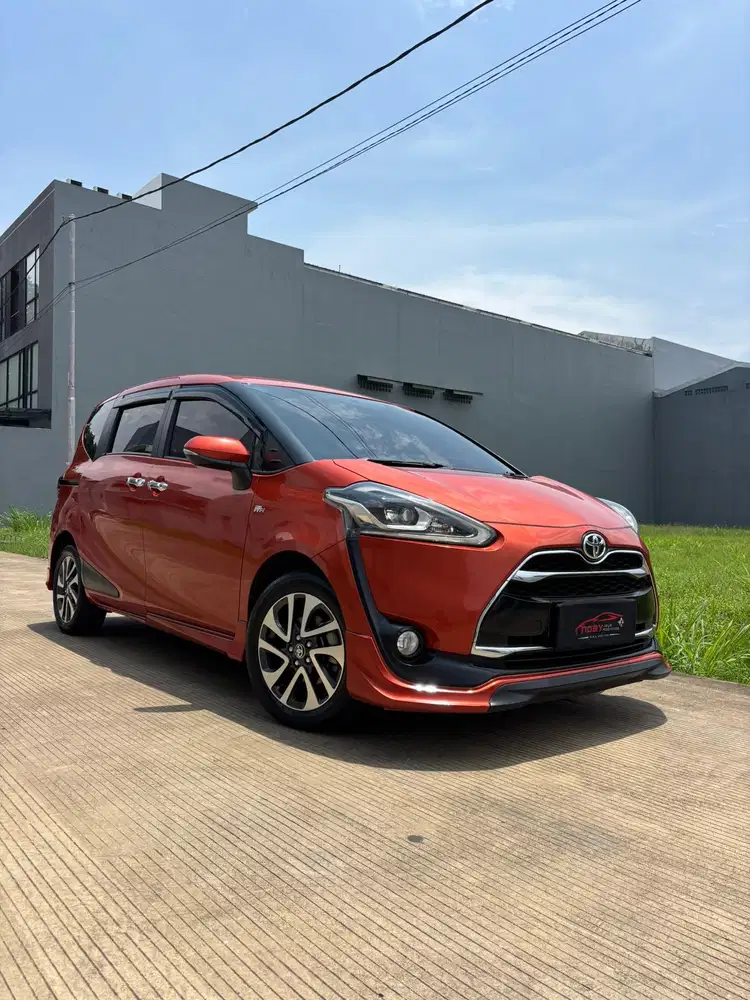 Toyota Sienta 1.5 Q 2016 Automatic ( Orange Metalik )