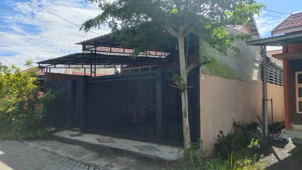 Rumah Manarap Regency