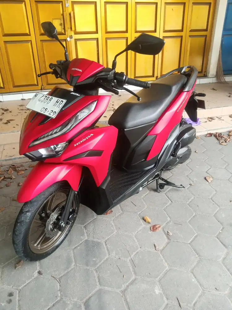 Vario 125 CBS ISS keyless 2024 merah