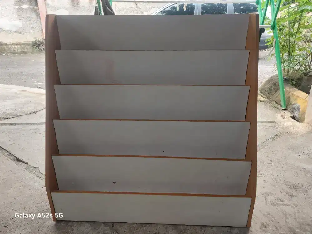 Rak Buku Anak Merek Javawood Indonesia