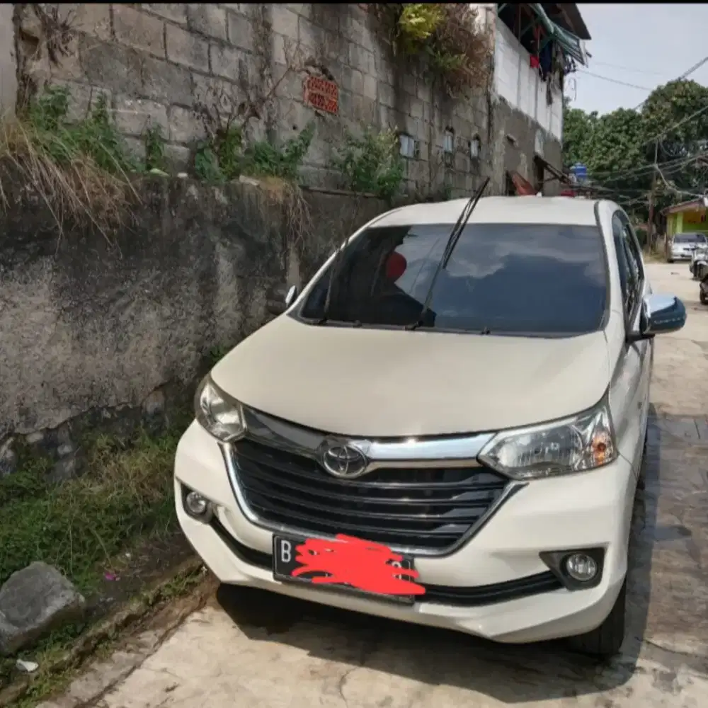 Jual avanza G matic mesin sehat tinggal injak gas