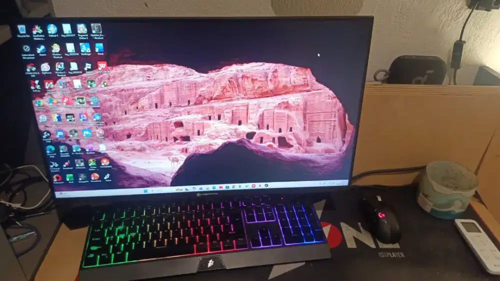 PC Gaming Ryzen 7 5700X RX 7600 32GB SSD 1TB Siap Tempur