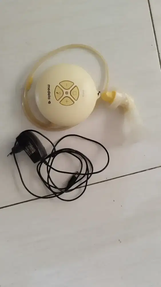 Pompa ASI merk MEDELA