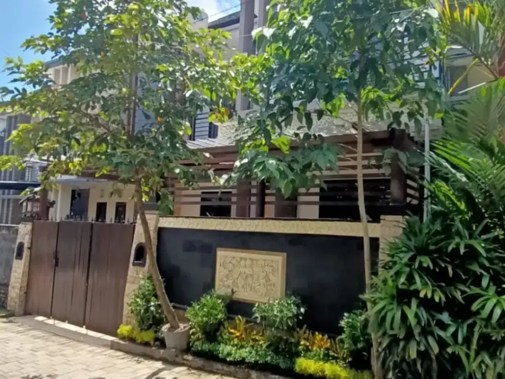 Dijual Rumah Siap Huni di Lokasi Strategis - Semi-Furnished!