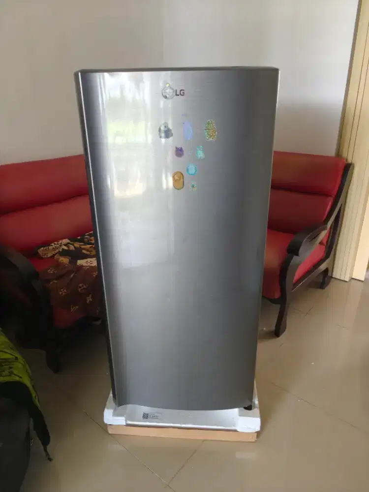 Kulkas 1 pintu merk LG