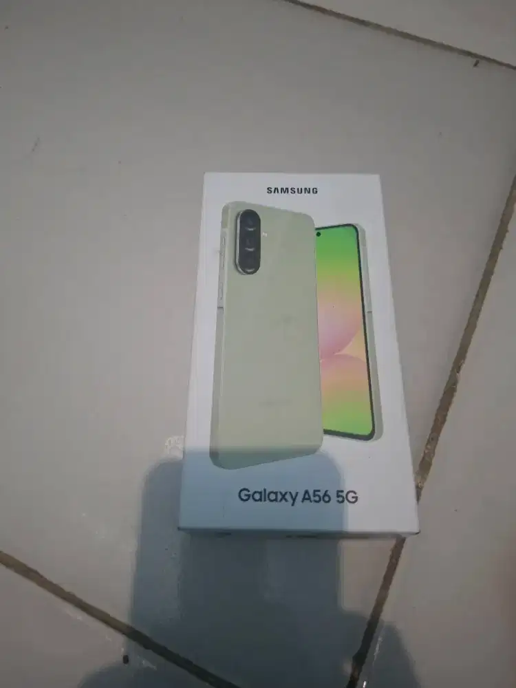Samsung a56,8/128 muluss