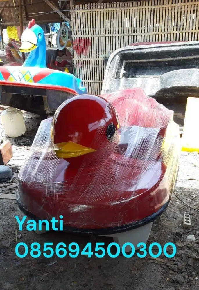 sepeda air bebek bebekan mini,sepeda air itik kecil,perahu wisata