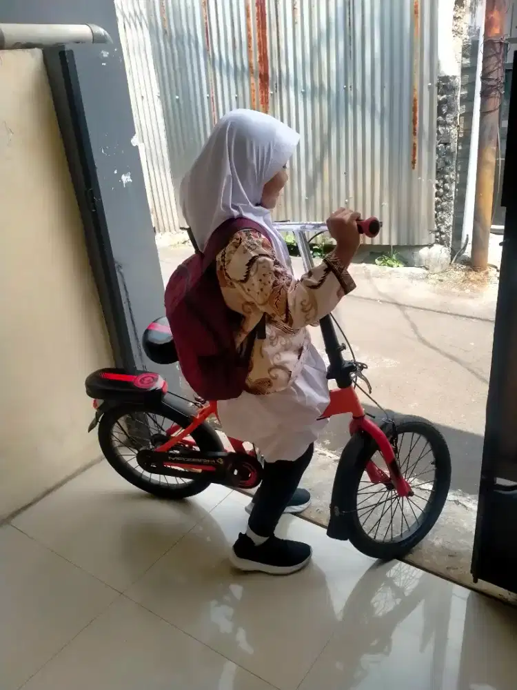 Spedah merah jarang d pakai