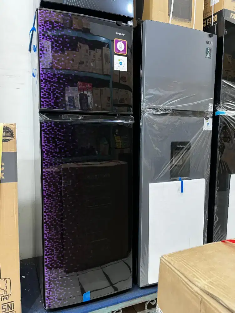 KREDIT KULKAS GEA ATAU SHARP 2 PINTU TANPA DP MODAL KTP DAN HP