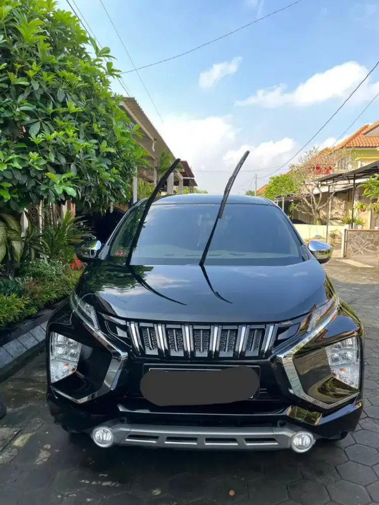 Xpander Sport 2021 plat AD Hitam