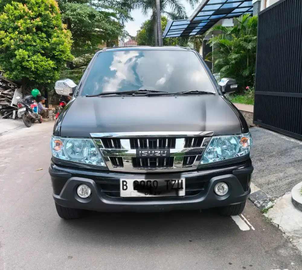 Isuzu Panther LV 2018 Diesel