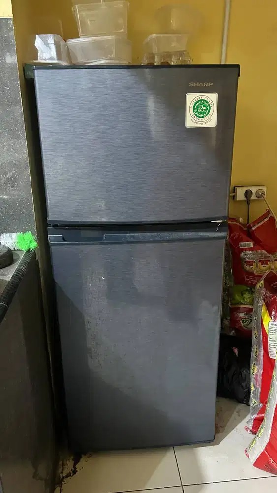 Kulkas Sharp 2 pintu
