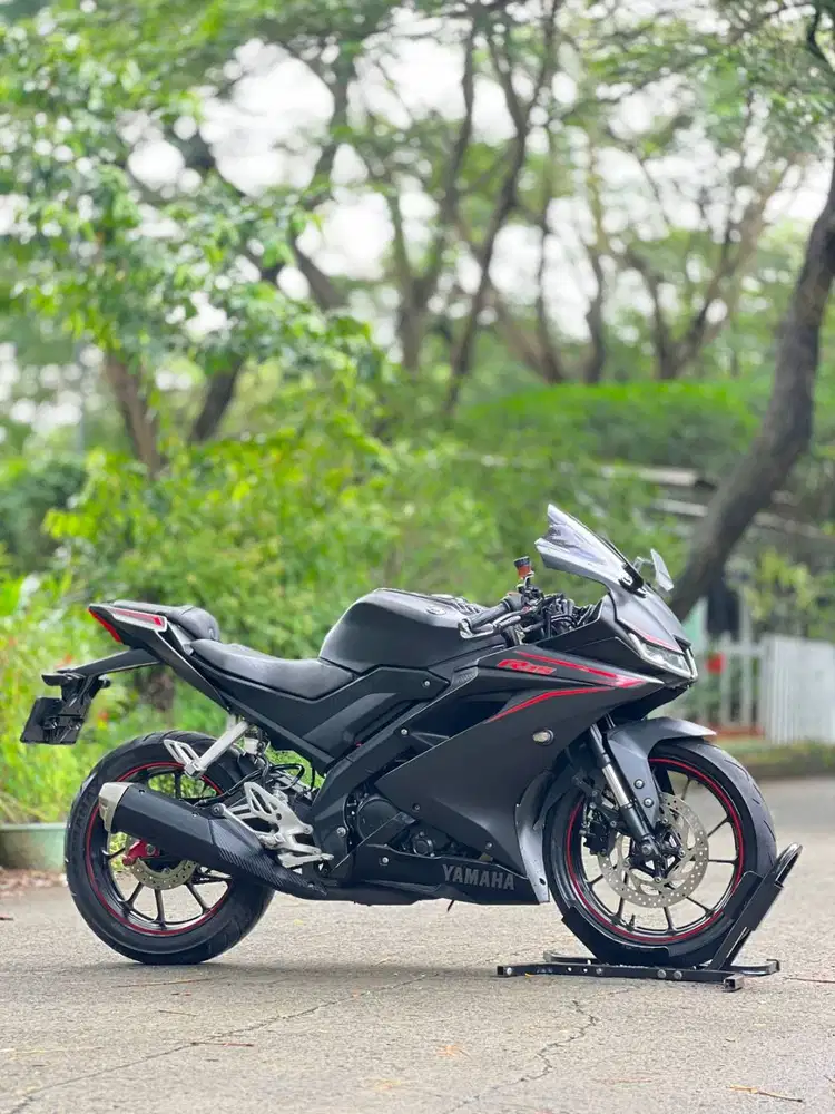 YAMAHA R15 V3 2018 HITAM KM RENDAH PAJAK ON FULL MULUS