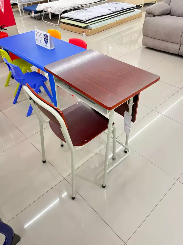Meja sekolah set
