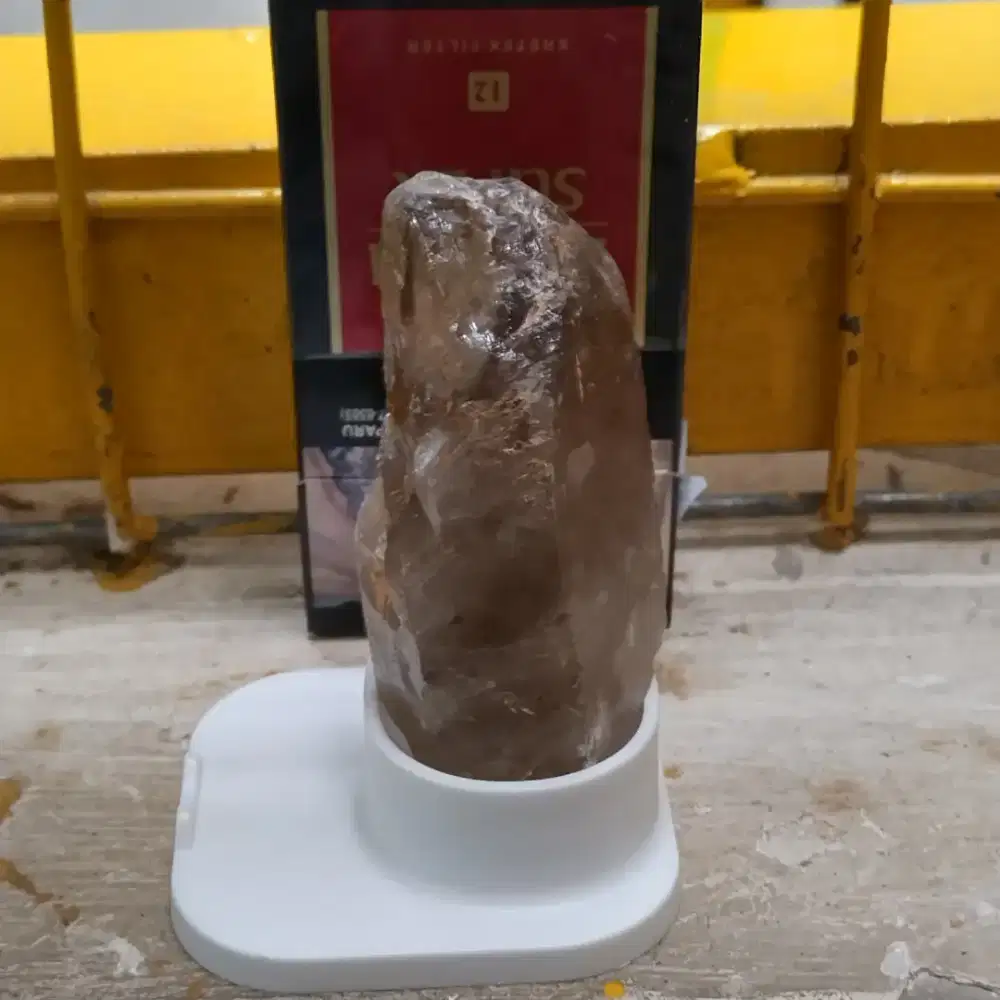 Batu batu kecubung smoky quartz