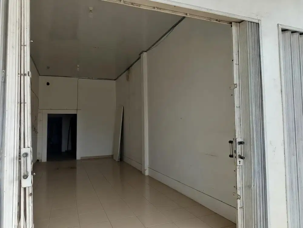 Disewakan ruko di sebelah pom bensin jatimulyo