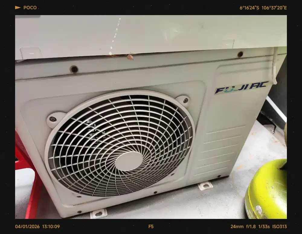 Ac bekas bocor di uben indoor