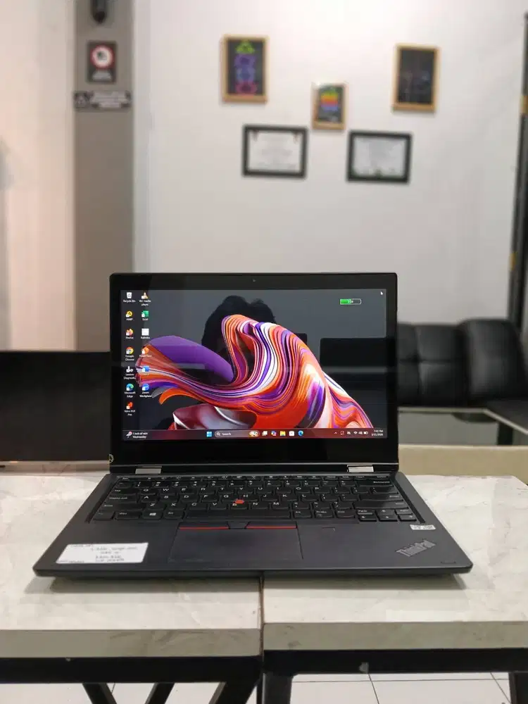 Lenovo thinkpad L380 yoga i5 gen 8 8\256gb