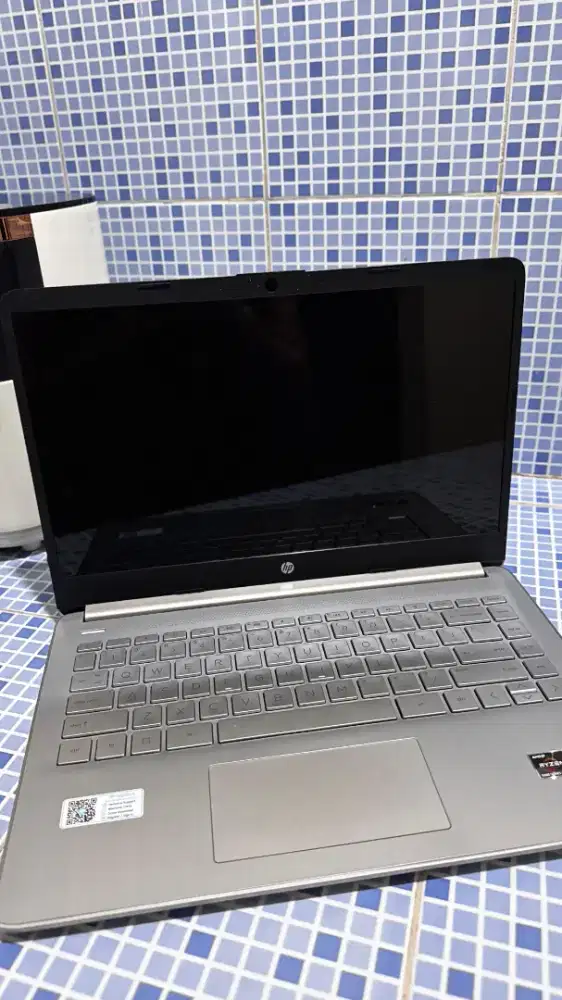 preloved HP LAPTOP 14s-fq1011AU - Gold