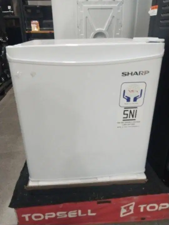 Kulkas mini Sharp