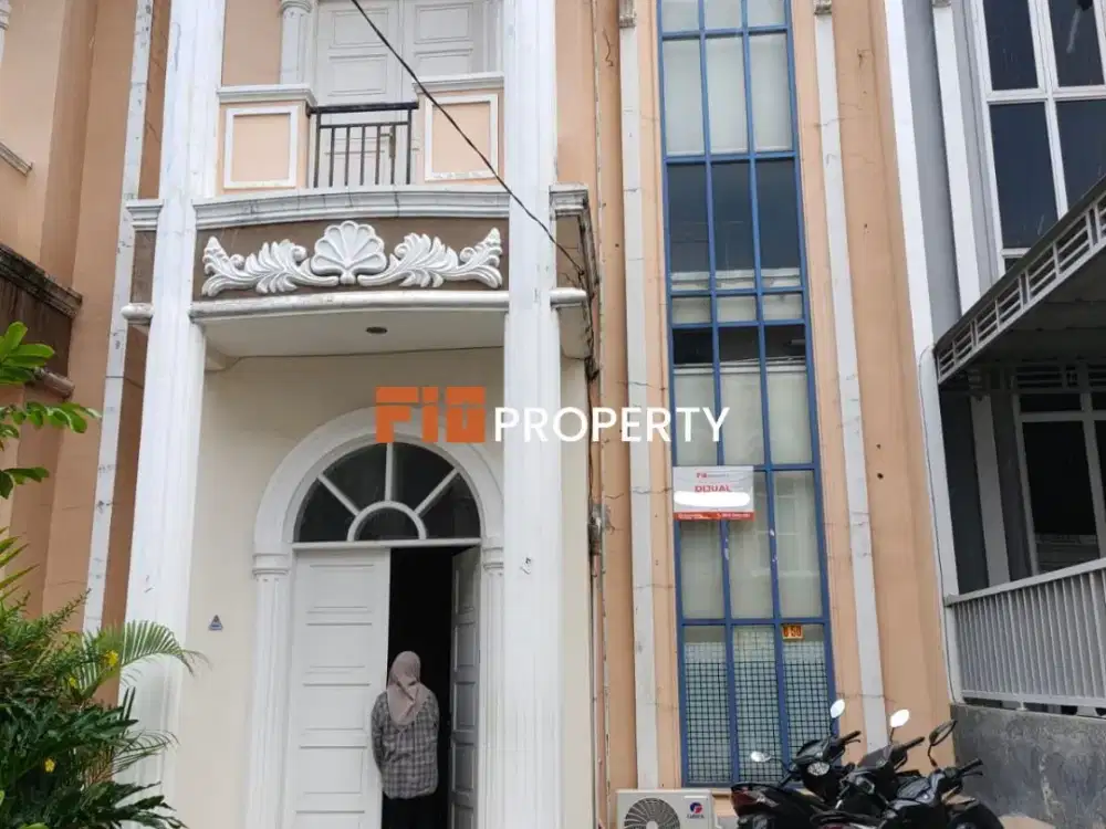 DI JUAL VILLA ECO PARK MEDAN