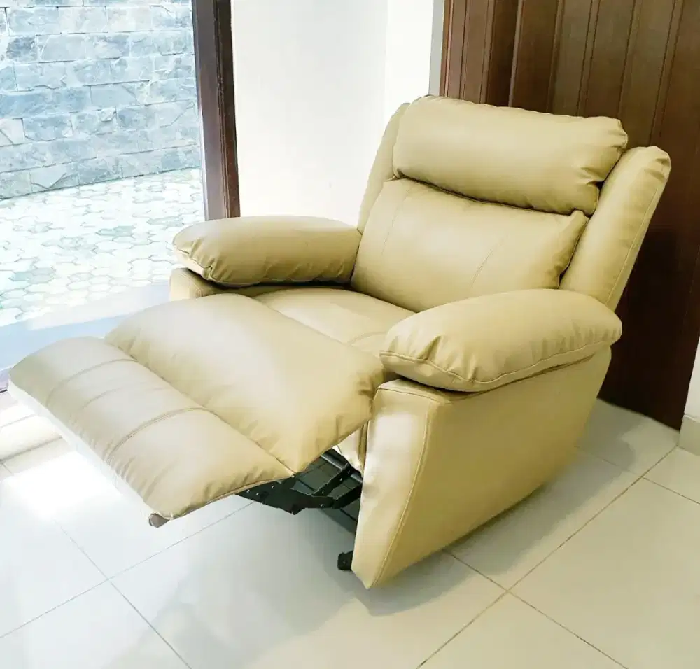 Sofa Kulit Recline mewah mulus 99%