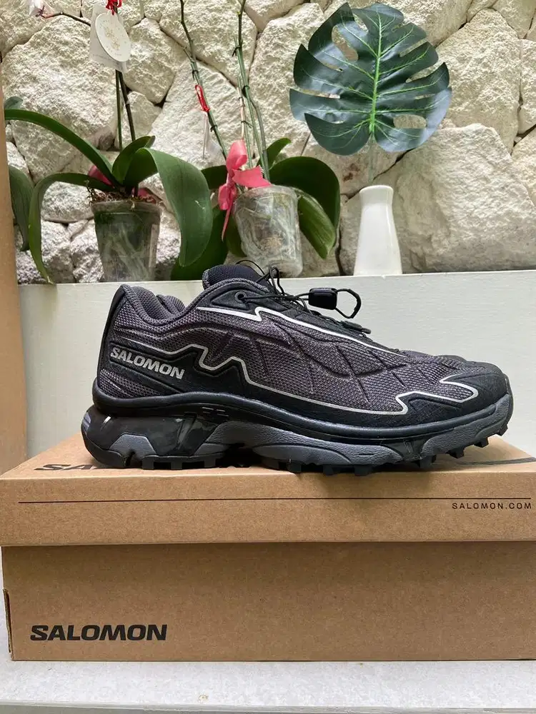 Sepatu Salomon baru XT SLATE