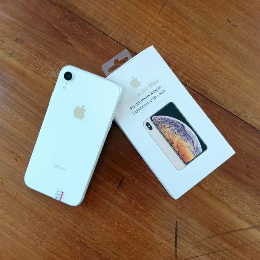 DIJUAL IPHONE Xs MAX (64GB) WARNA PUTIH