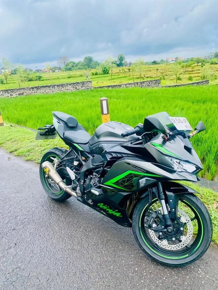 KawasKi zx250 odo 300
