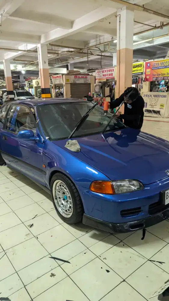 Pasang kaca film panggilan