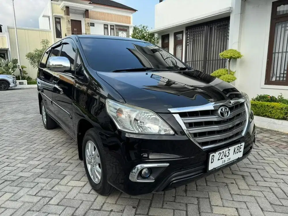 Kijang innova G 2.0 Manual Bensin 2013