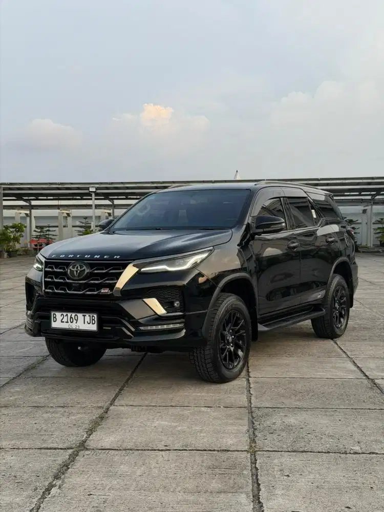 (Km Low 18ribu Record Full Ori) TOYOTA FORTUNER VRZ GR 2.8 AT 2024