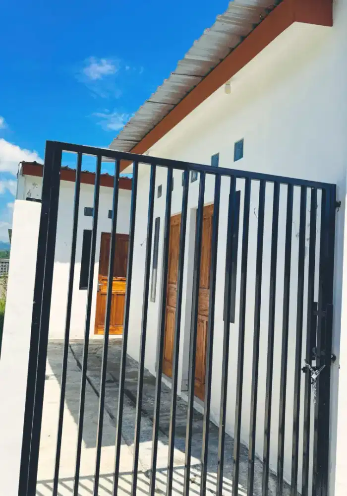 Dijual kost AC / non AC bangunan baru belakang kampus untidar