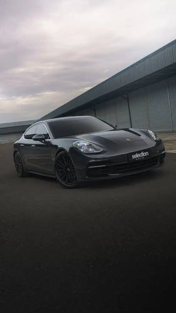 Porsche Panamera 4S Grey 2017