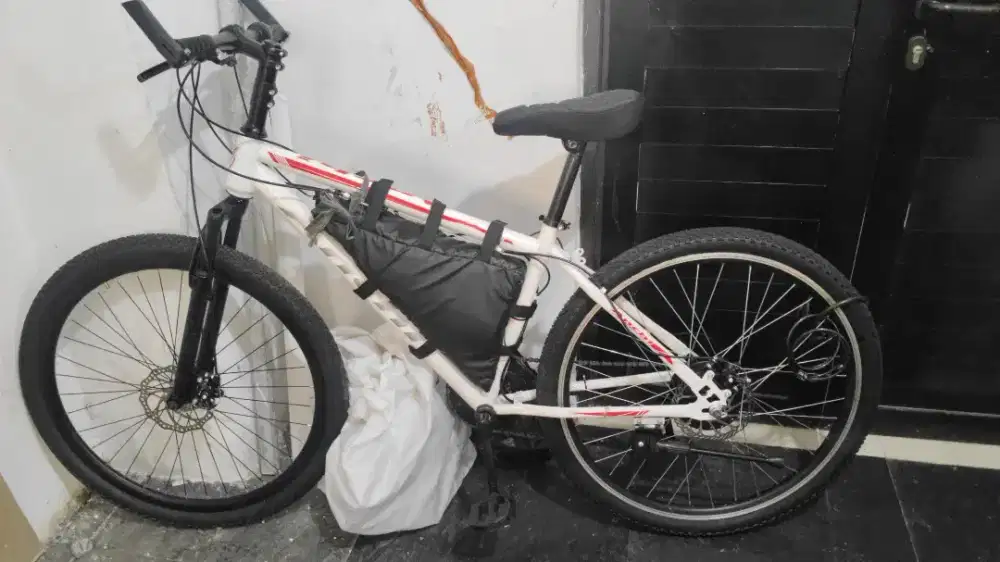 Sepeda gunung listrik