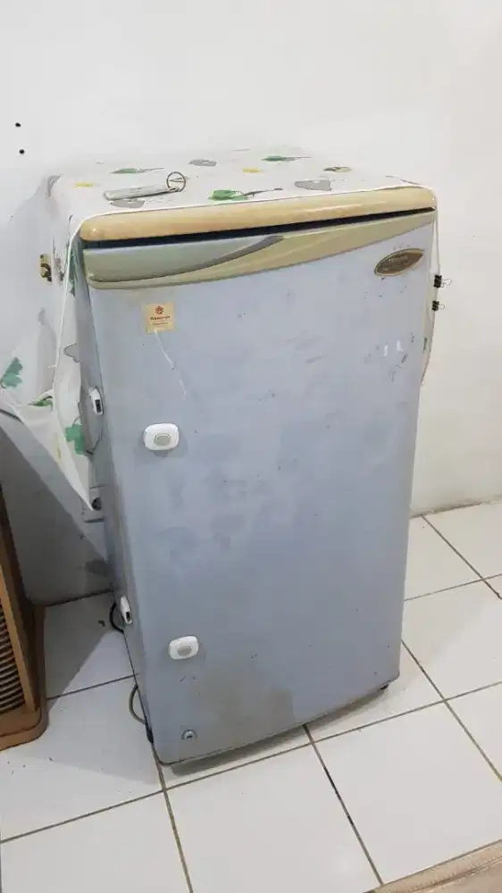 Jual kulkas 1 pintu merk Toshiba