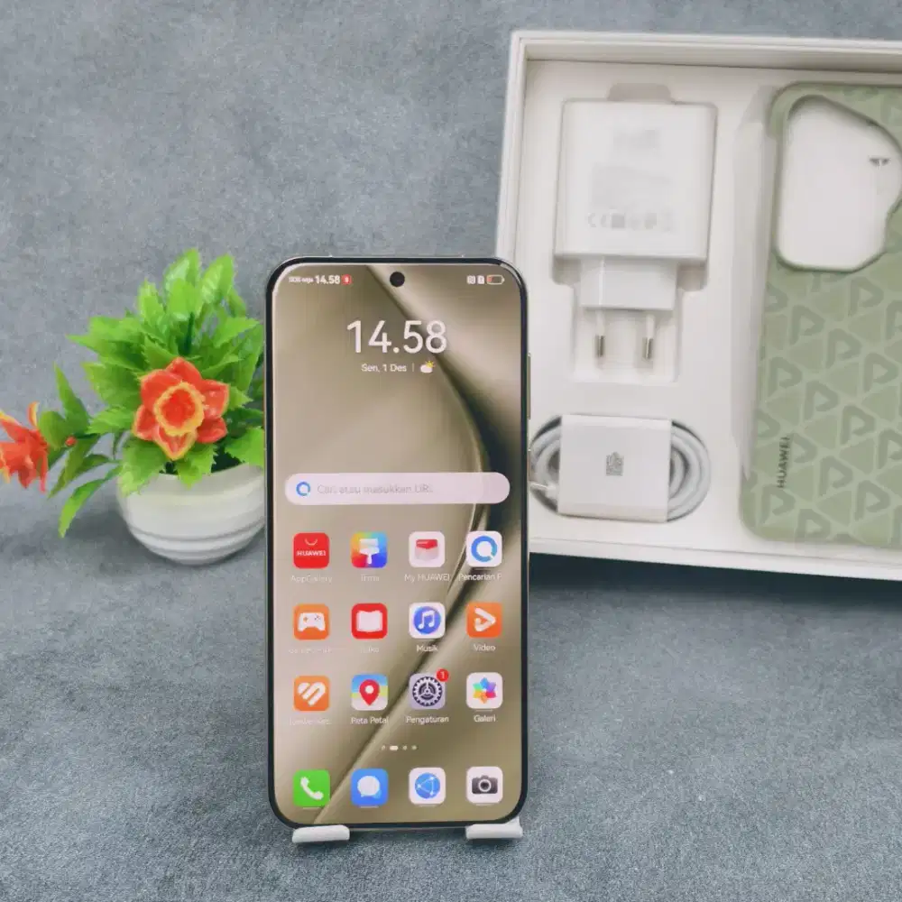 Huawei Pura 70 Ultra 16/1TB 
Garansi Resmi Indonesia