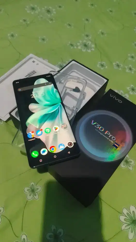 Vivo V30 pro 12/512
