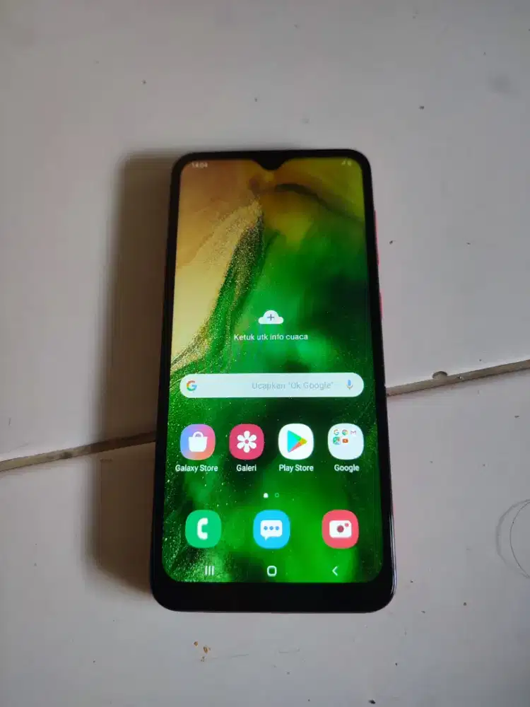 Dijual samsung A20, ram 3/32, batangan