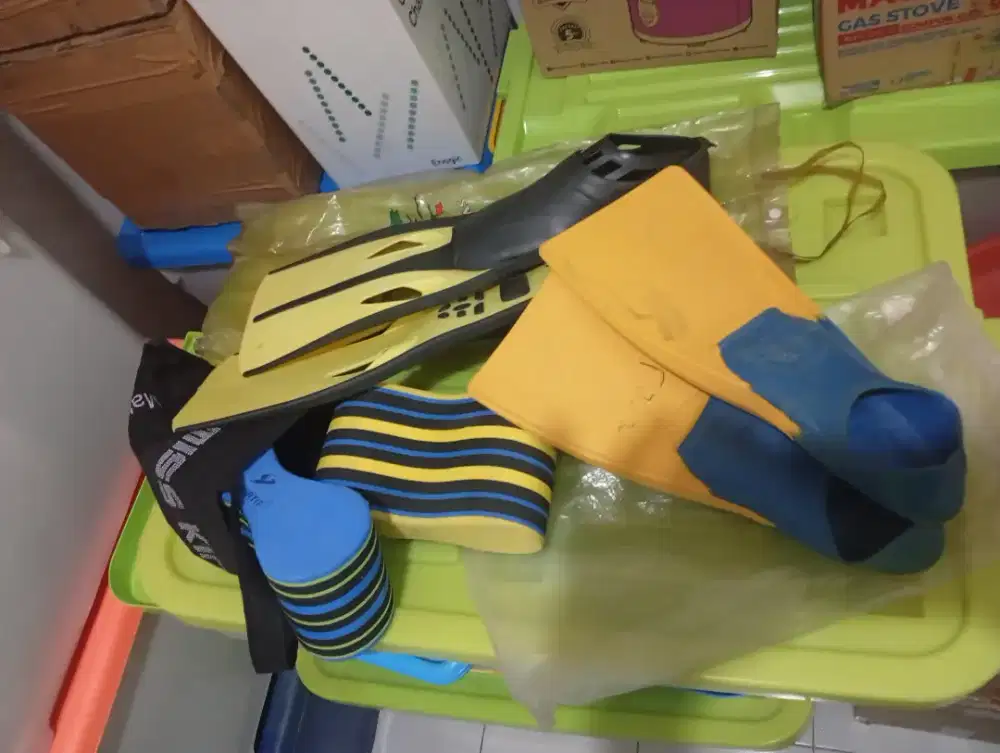 Pin renang murmer pangkat lengkap