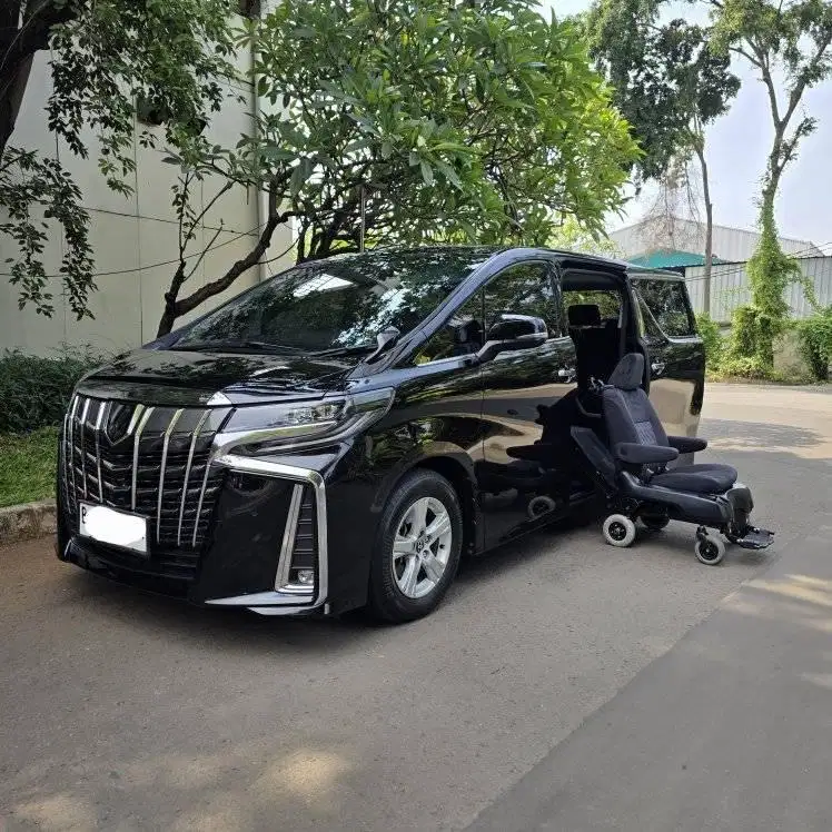 2019 Toyota Alphard S Welcab CBU km 36000 Antik