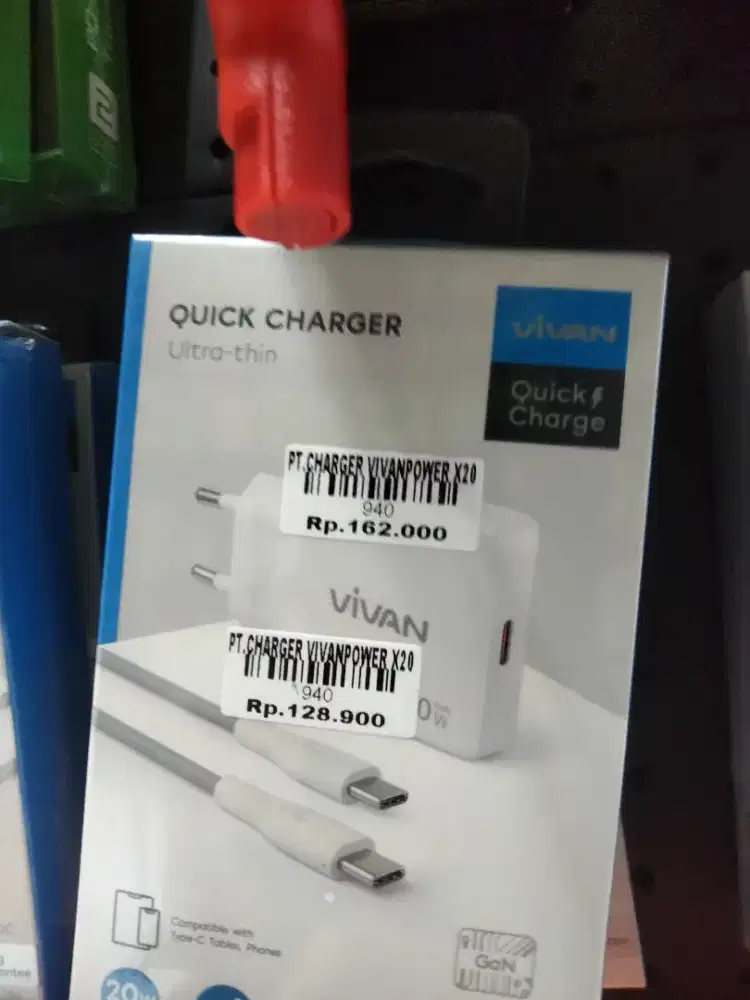 CHARGER VIVANPOWER X20