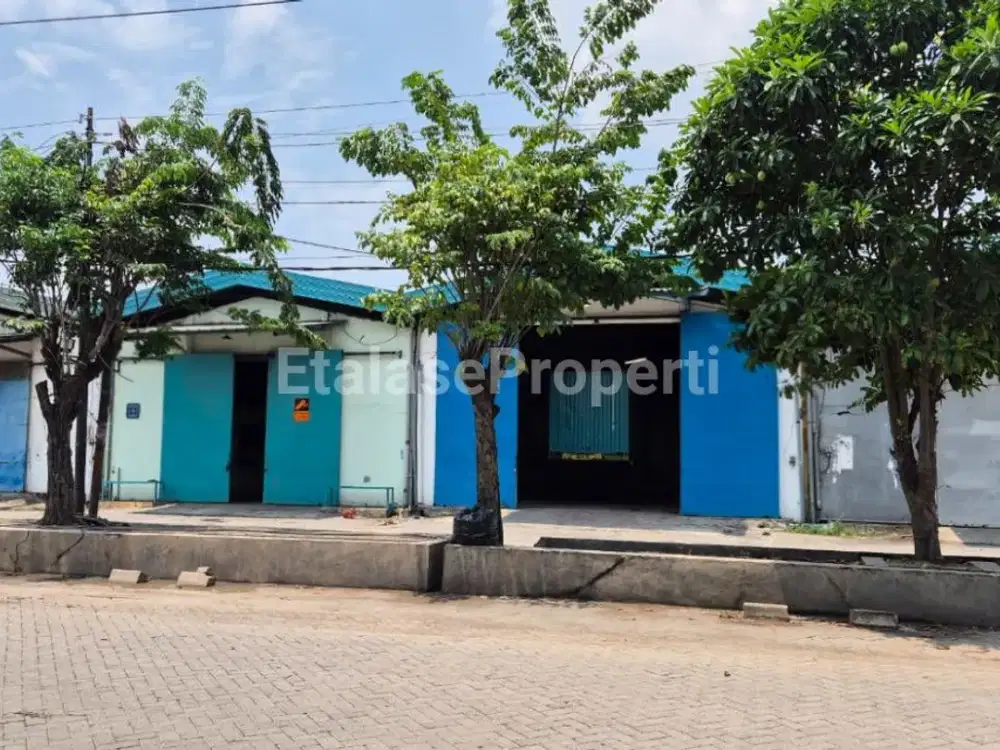 Disewakan gudang margomulyo permai