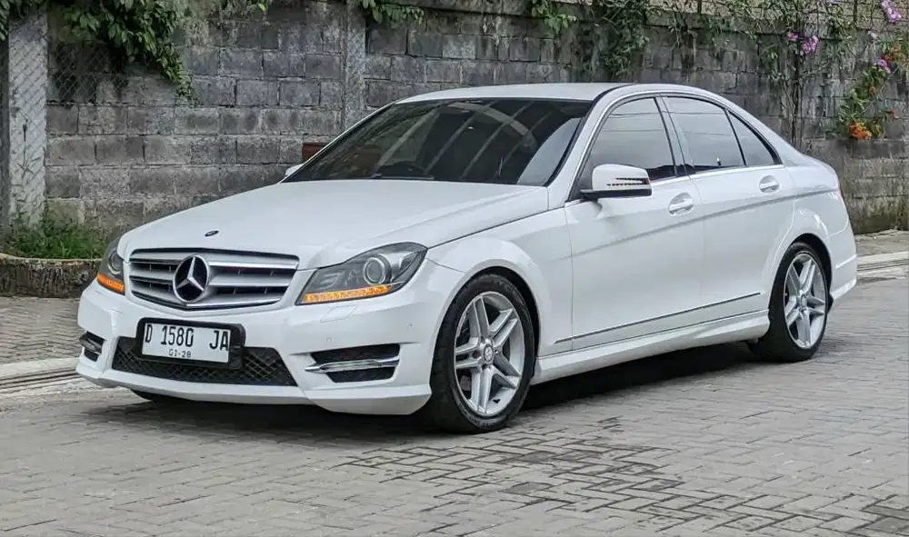 MERCEDES BENZ C250 CGI AVANTGARDE 1.8 AT 2012 LowKM 83rb FULLSET
